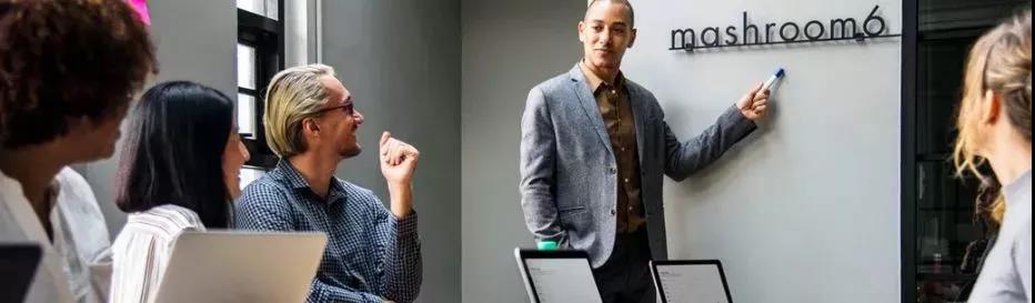 【共業(yè)堂】為(wèi)什(shén)麽一(yī)流的(de)人(rén)才，往往都(dōu)要(yào)有(yǒu)銷售的(de)思維？