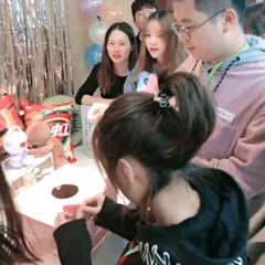 【共業(yè)堂】奮鬥時(shí)光(guāng)裡(lǐ)，愛(ài)讓我們一(yī)起成長(cháng)！